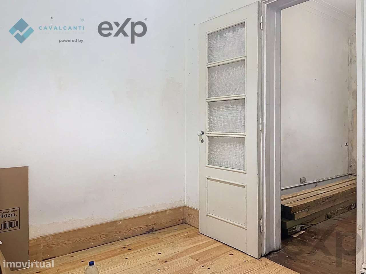 T3 com charme e logradouro Para Remodelar – Lisboa-11