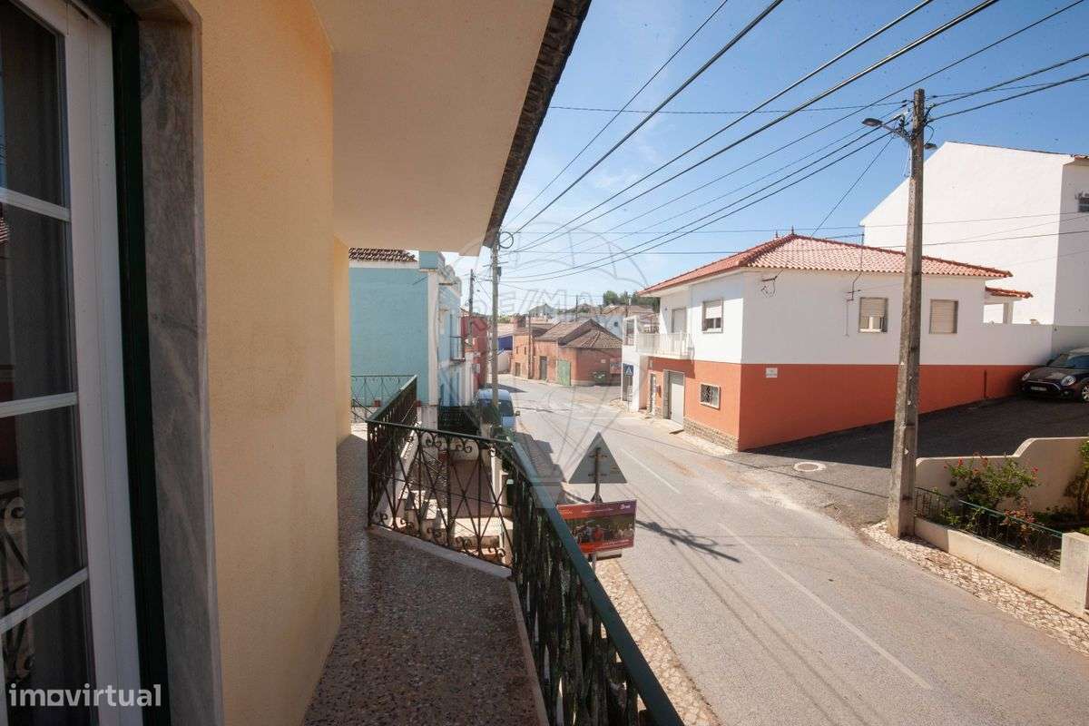 Moradia T2 para venda-23