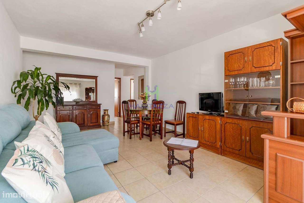 Apartamento T3 mobilado numa zona central de Lagos - Grande imagem: 5/13