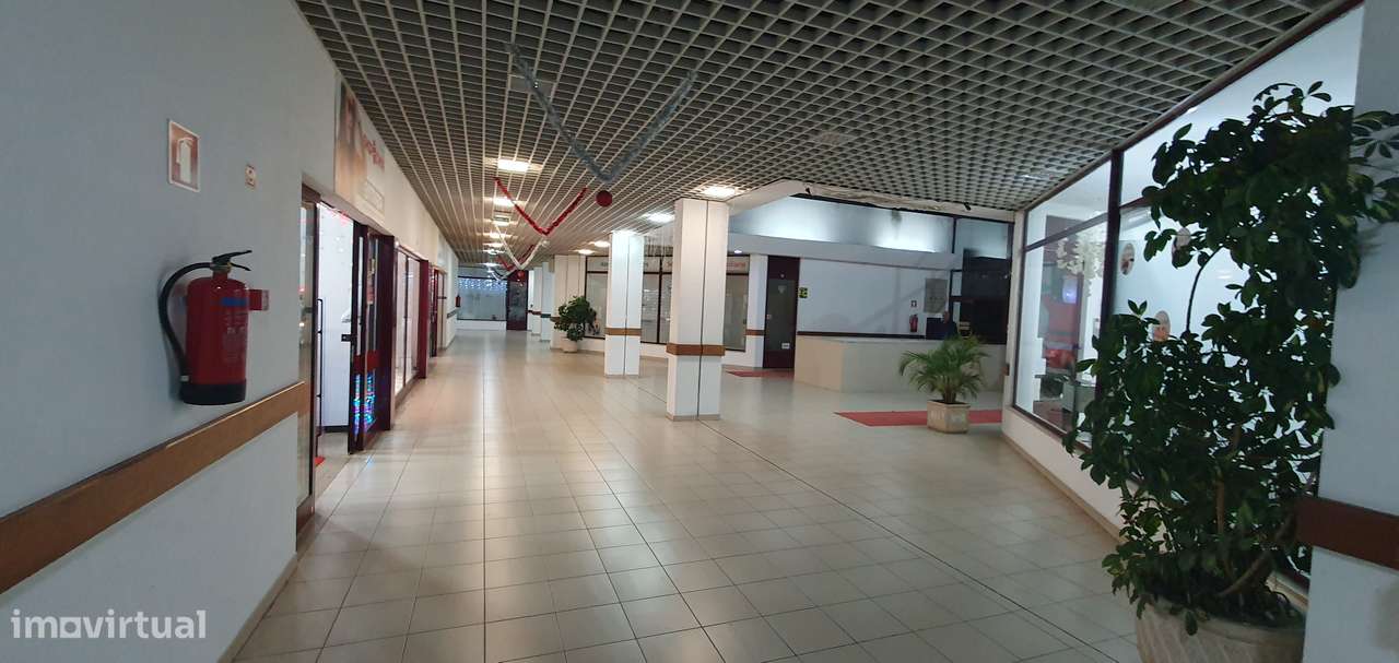 Apartamento T2 c/Lug de garagem - Gondomar, DºBrasas-13