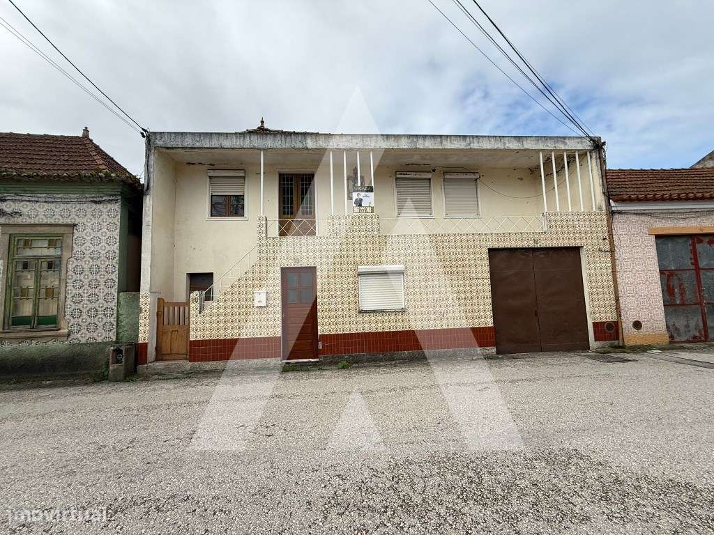 Moradia T4+1 com Traça Tradicional, Pátios e Terreno - Bonsucesso, ... - Grande imagem: 2/20