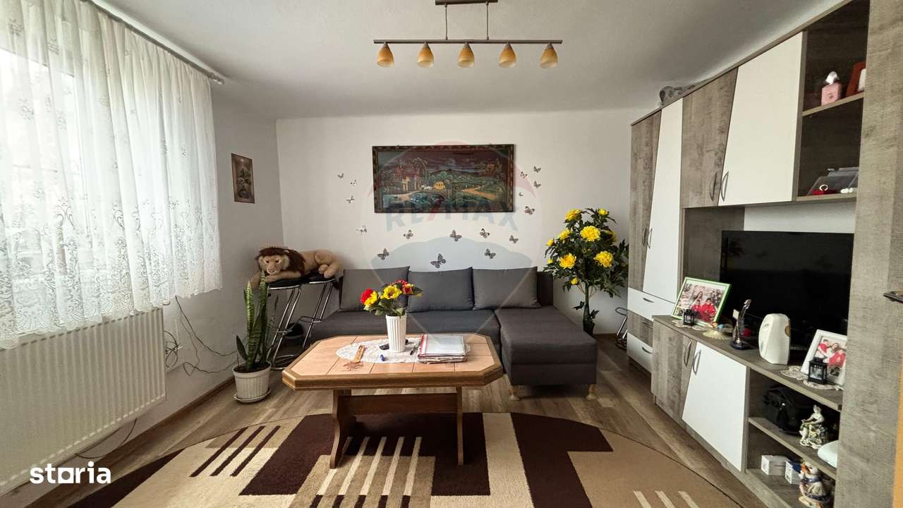 Casa duplex, 3 camere, curte, terasa, in zona linistita - Imagine principală: 4/11