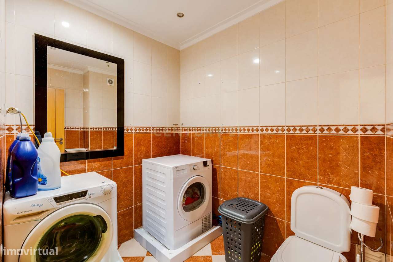 Apartamento T3 de Excelência com Terraço, Garagem Box, no Louriçal - P-7
