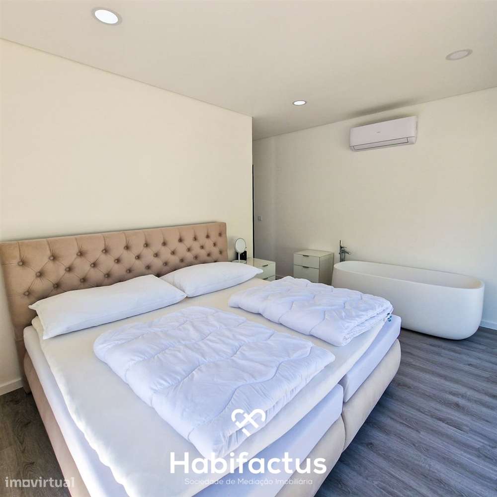 Moradia Isolada T3 à venda Moderna com Piscina aquecida e Churrasqueir-22