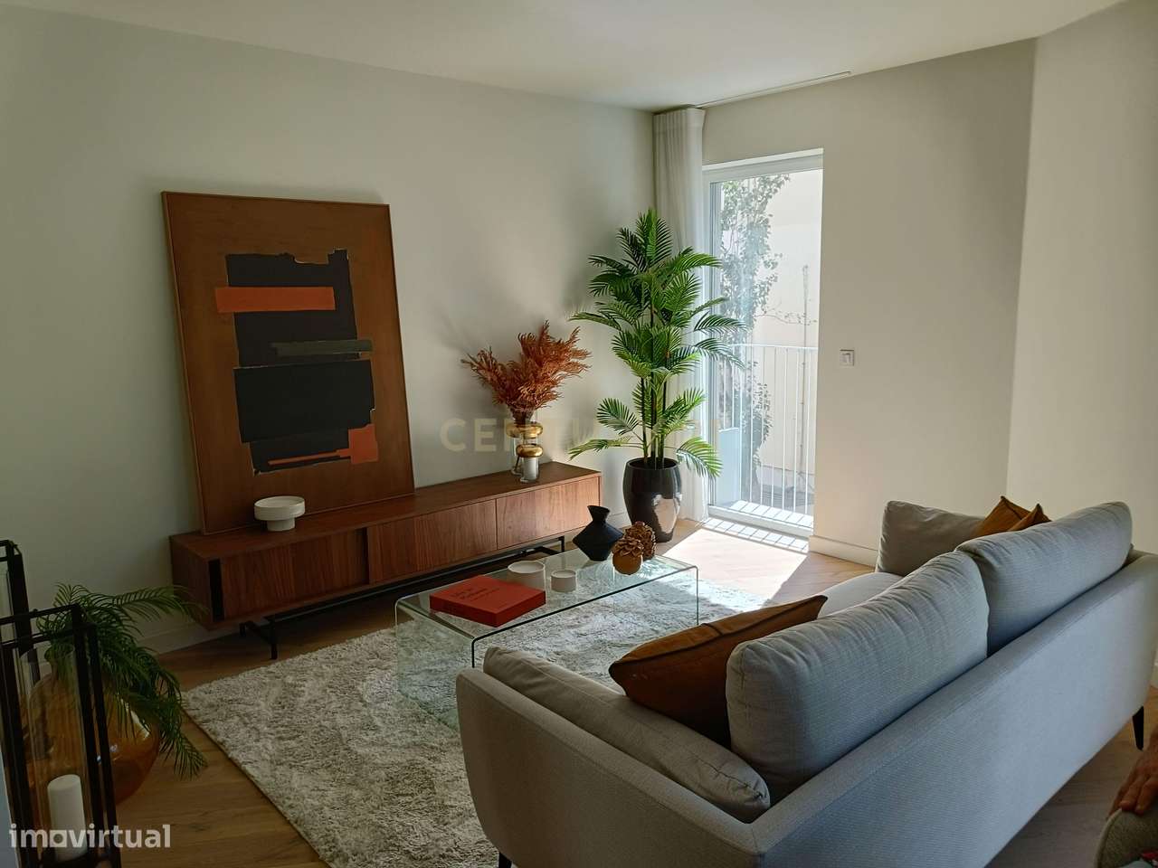 Excelente Apartamento T2 bastante Central no Areeiro com Jardim Privat-12