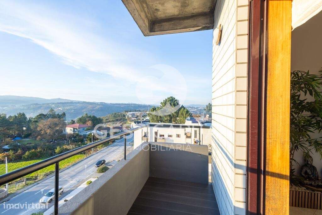 Apartamento T3 com lugar de garagem em Tuías, Marco de Canaveses-12