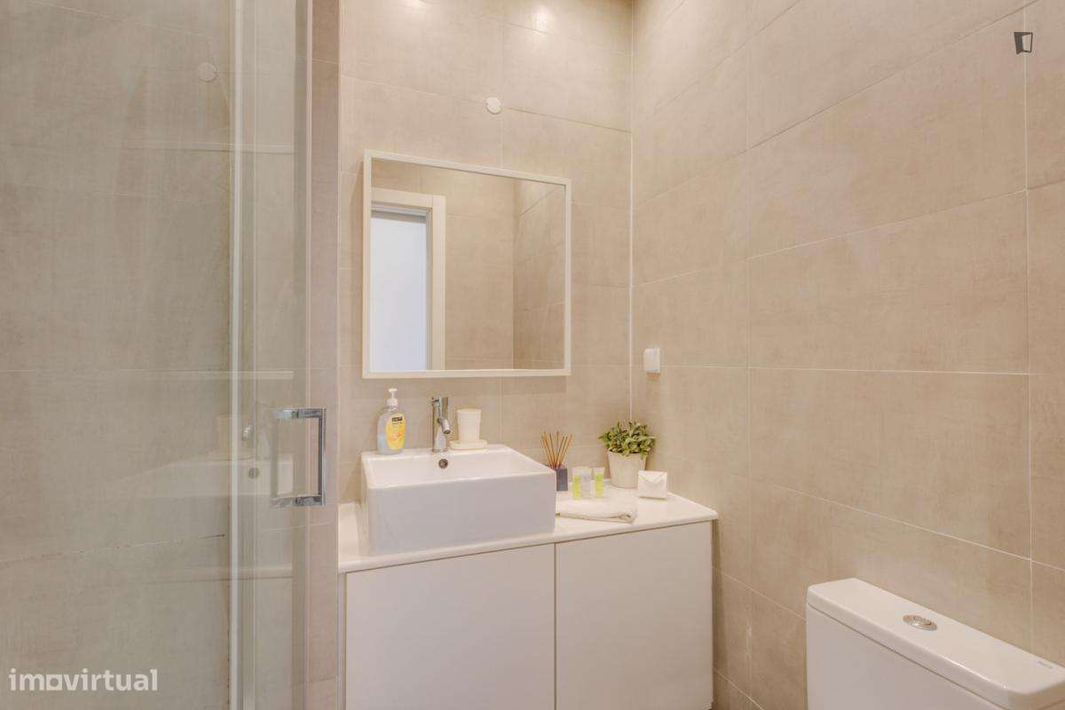 Quarto - localizado em Campolide Lisbon - Grande imagem: 4/19