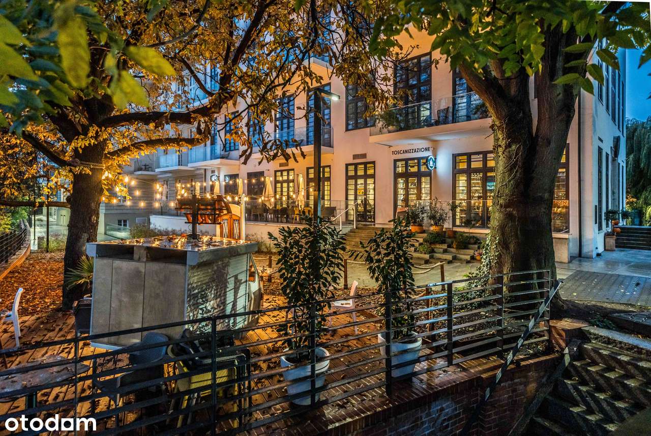 Apartament typu loft w sercu Wrocławia- Stare Miasto, Garaż-15