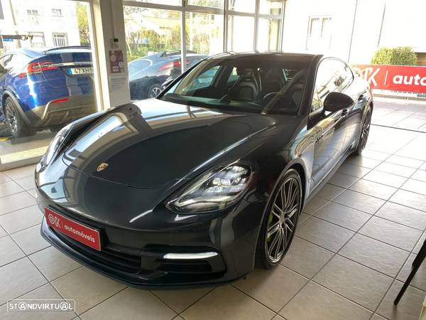 Porsche Panamera 4 E-Hybrid 10 Years Edition - 35