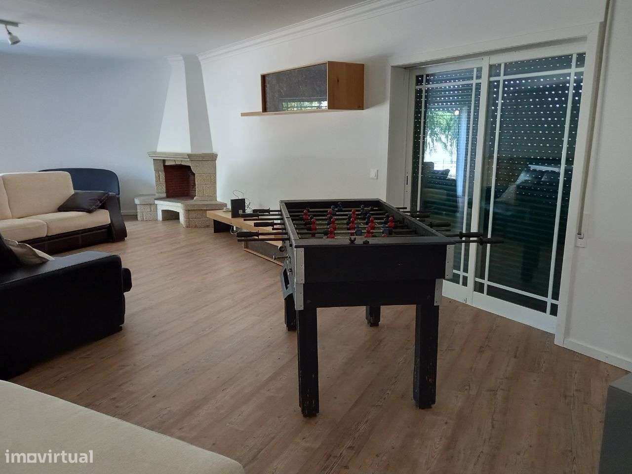 Moradia com 4 suítes, piscina e casa de hóspedes - Grande imagem: 5/31