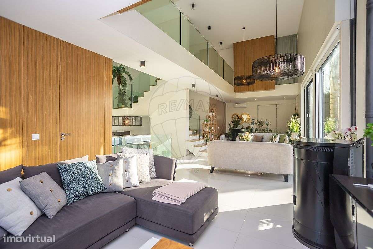 Moradia T4 para venda-16