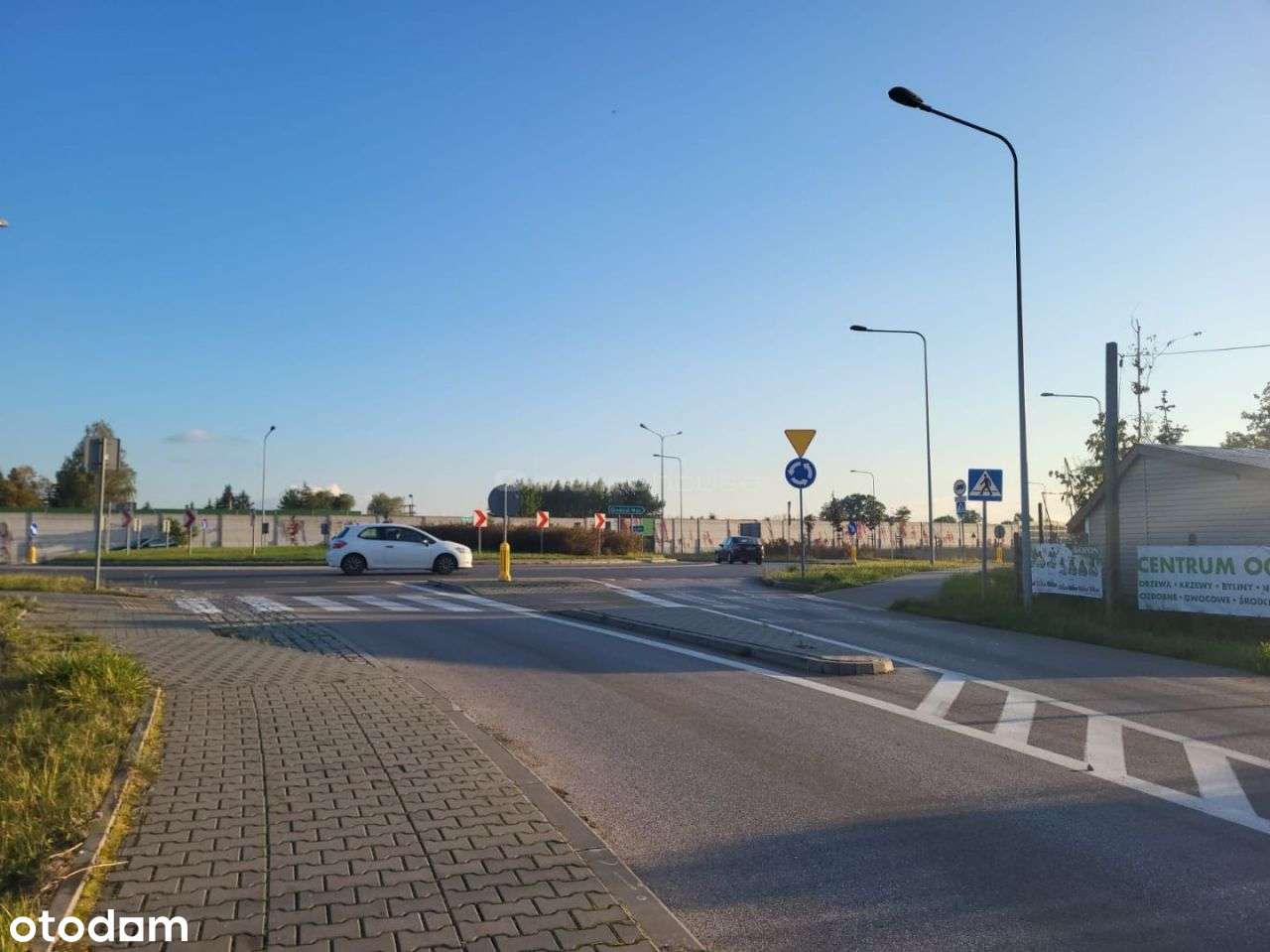 Do sprzedaży atrakcyjna działka inwestycyjna.-6