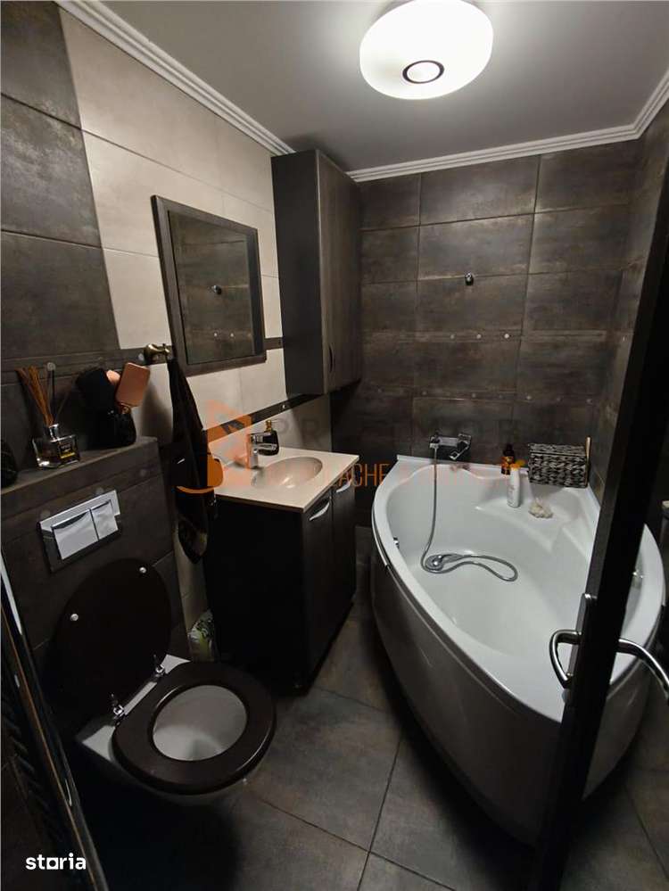 Apartament 4 camere cf 1 decomandat zona Unirii Nord-14