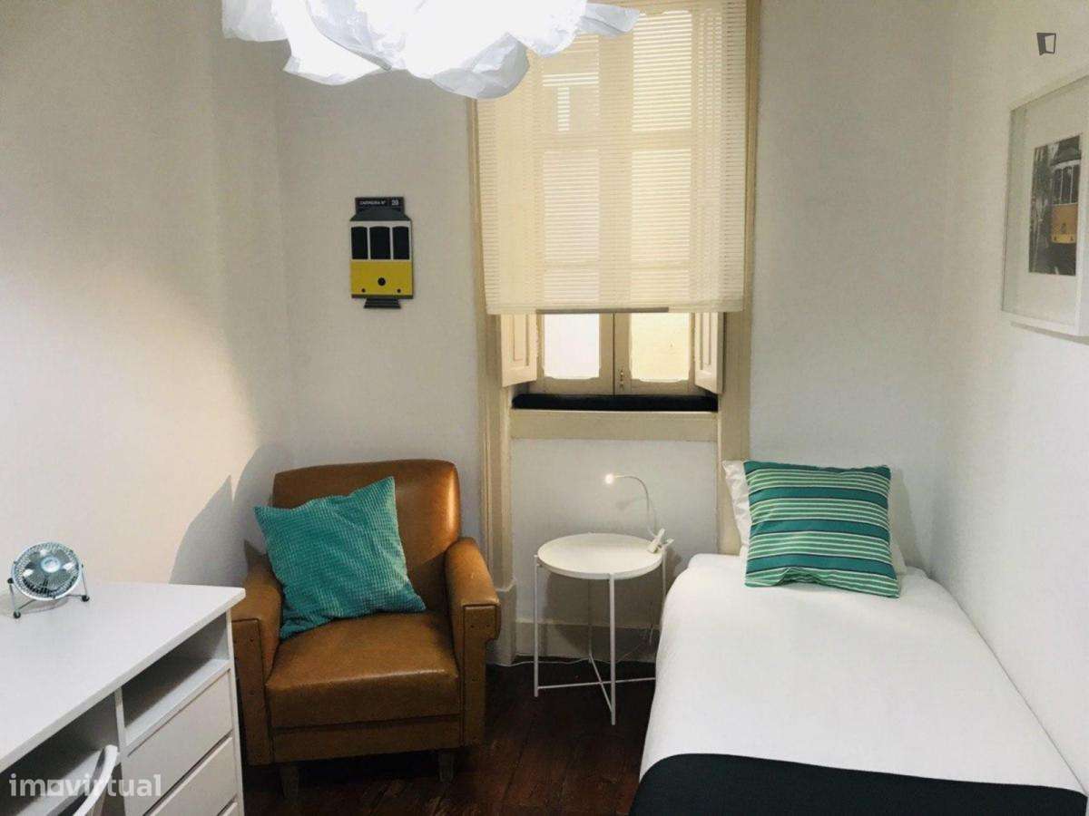 Quarto - localizado em Arroios Lisbon - Grande imagem: 5/8