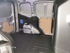 Ford Transit Courier - 9