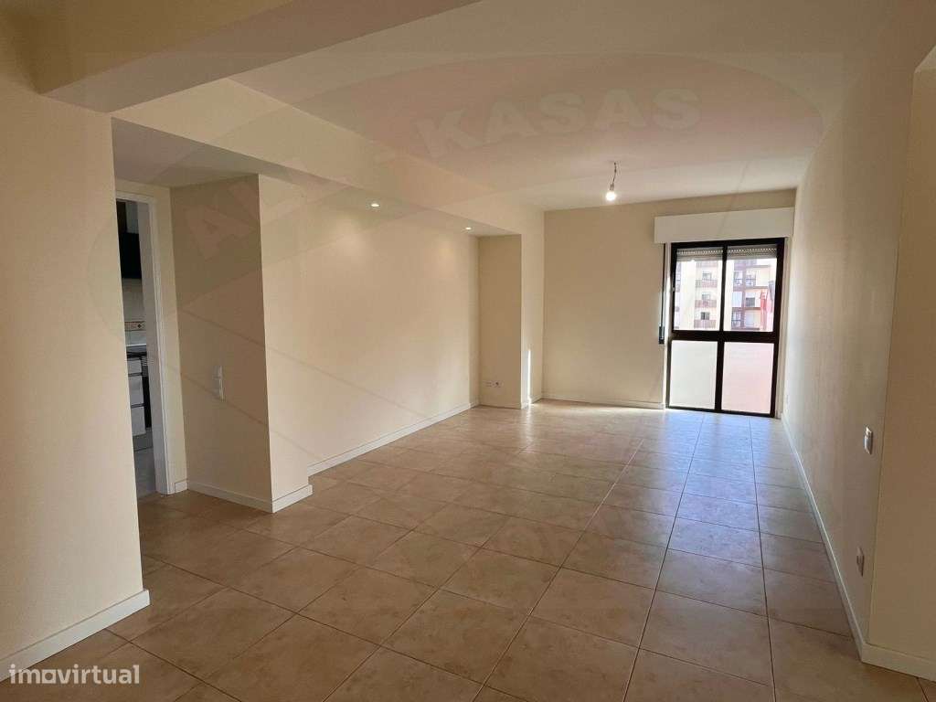 Apartamento T2, Tapada das Mercês-5