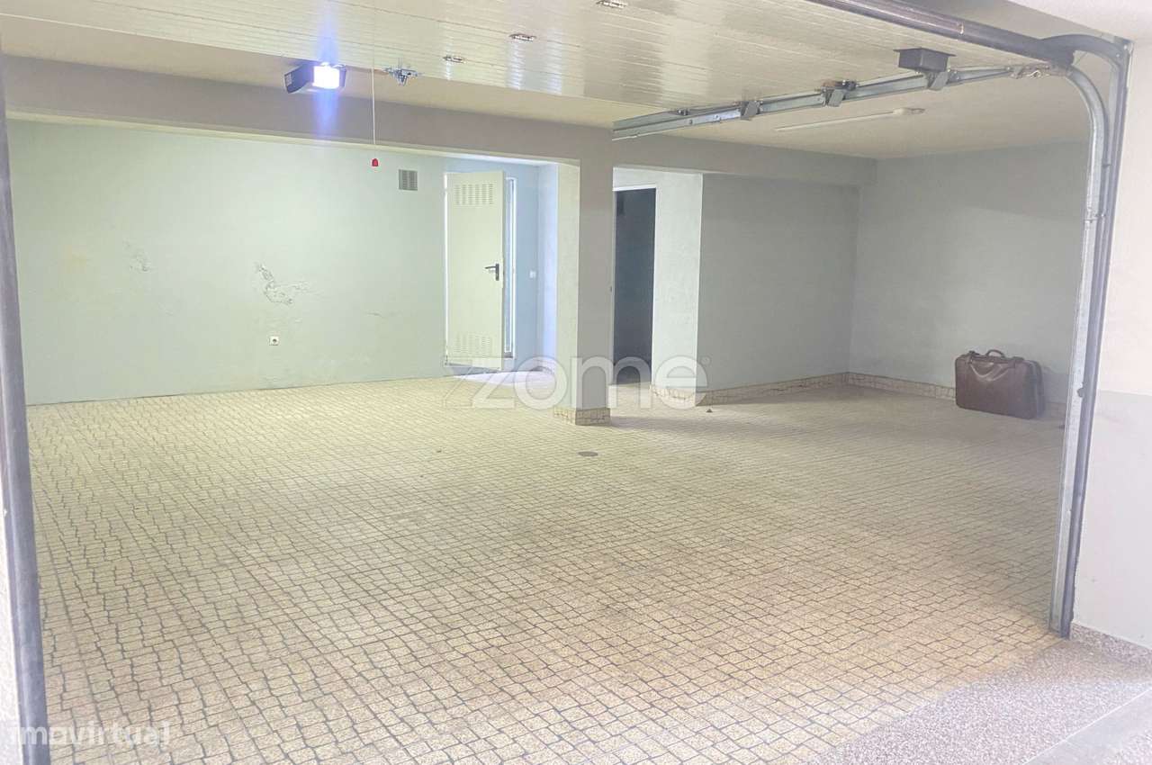 Moradia Geminada T3 com Jardim-12