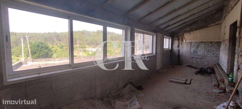 Moradia para restaurar-22