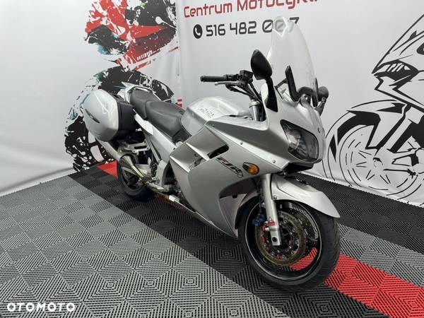Yamaha FJR - 2