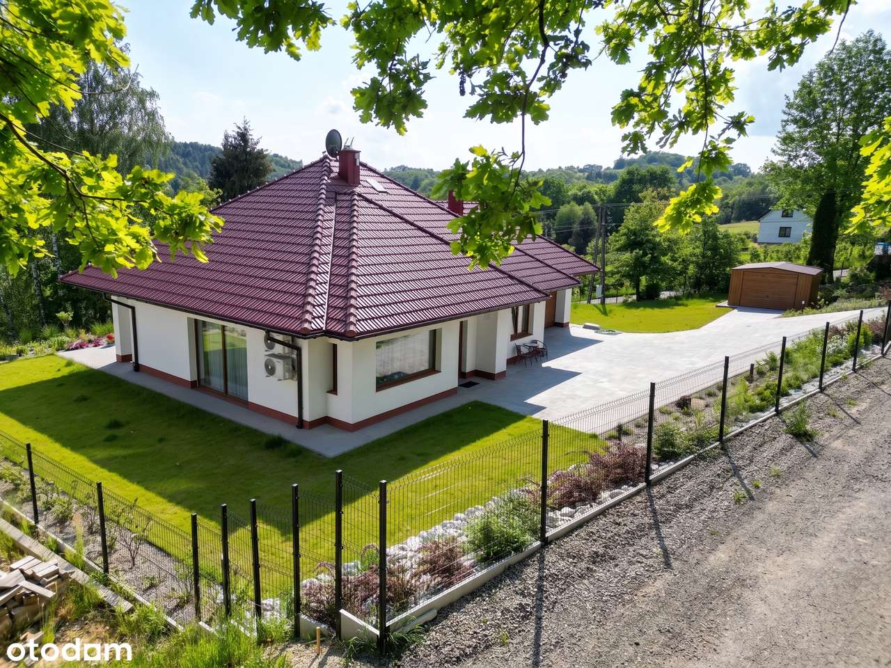 182 m2 | Kobylec | Dom z 2024 roku | Kanalizacja | Garaż w bryle domu-0