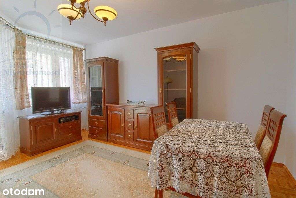 Umeblowane 3 pokoje, garderoba, duży balkon