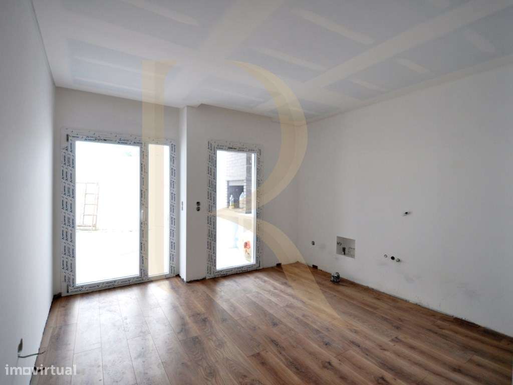 Moradia T4 nova com logradouro nas Paivas - Amora - Seixal - Grande imagem: 5/25