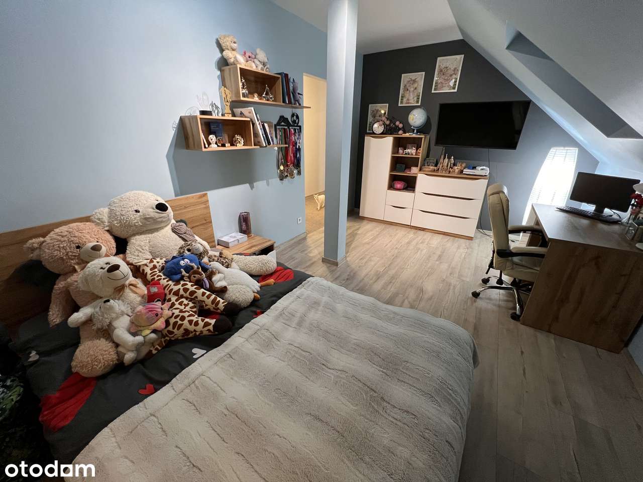 Dom z kominkiem i dużą działką w Lędzinach - idealny dla rodziny!-8