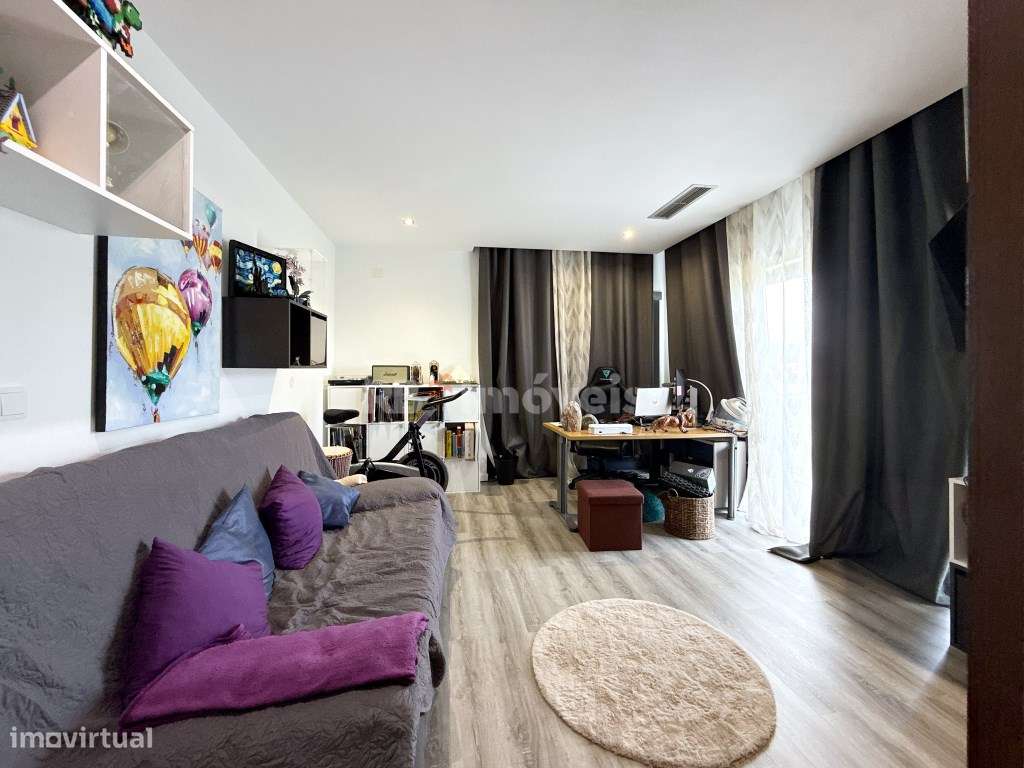 Apartamento T3 em condomínio privado com piscina-19