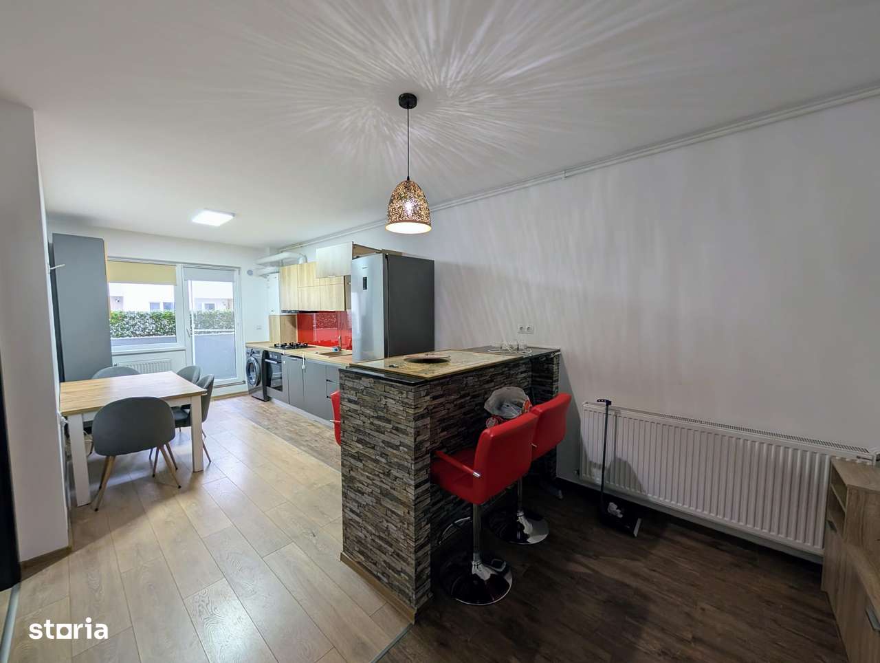 Sub pretul pietei! 61 mp utili, decomandat, parcare subterană, BMW-3