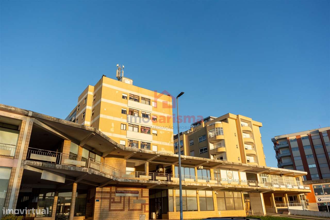 Apartamento T3 no centro de Santo Tirso - Grande imagem: 1/17