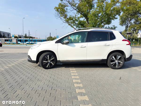 Peugeot 2008 1.2 Pure Tech Allure S&S EAT6 - 2