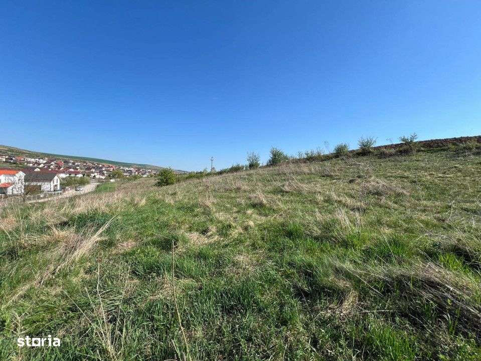 Teren intravilan de 3800 mp, zona Chinteni - Imagine principală: 1/3