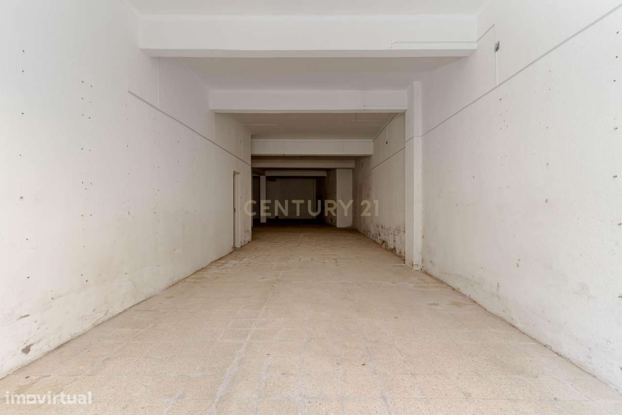 Loja com rendimento Baixa da Banheira - Grande imagem: 5/16