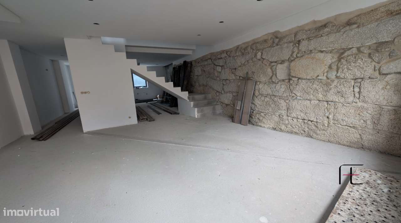 Moradia em Banda T4 Venda em Bonfim,Porto - Grande imagem: 2/20