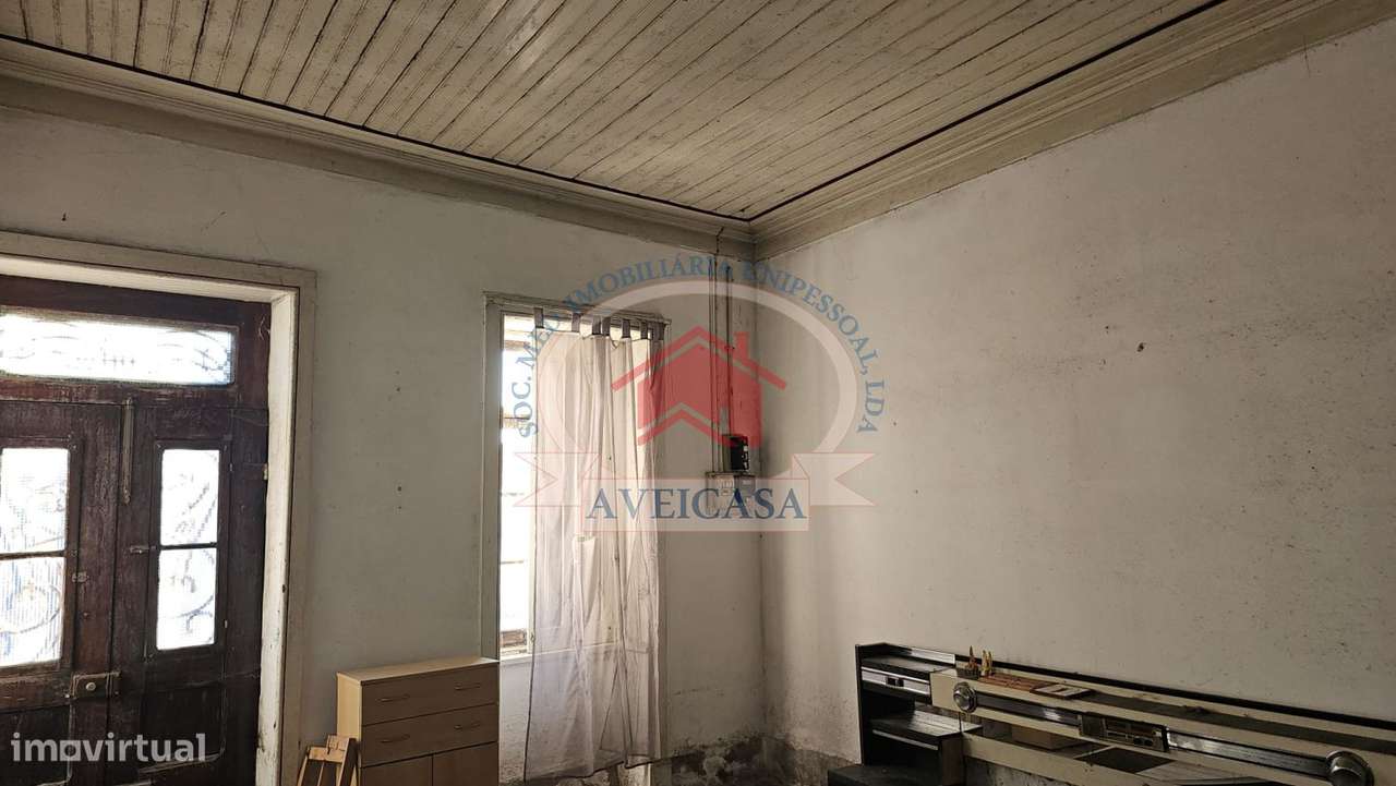 CASA GANDARESA EM VERDEMILHO PARA RECUPERAR-29