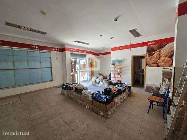 Loja em São Sebastião de Guerreiros, Loures - Grande imagem: 2/6
