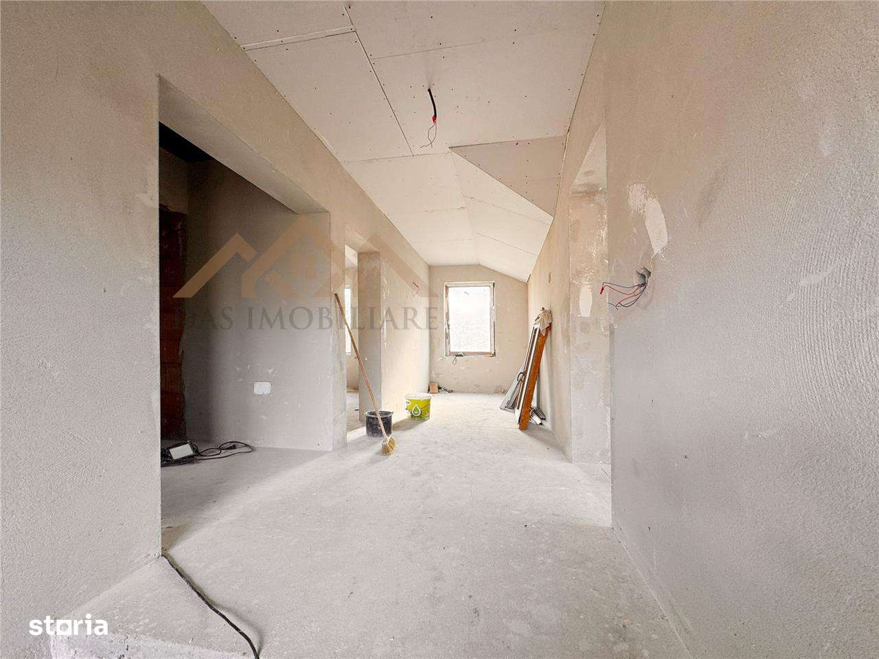 Casa cu etaj , la stadiul de semifinisat, Bargau, com. Cicarlau - Imagine principală: 3/12