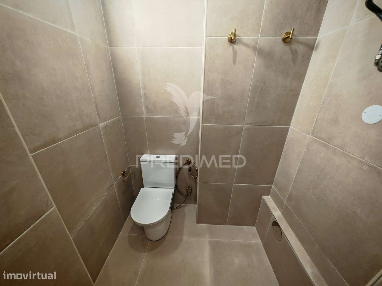 Estacionamento convertido em habitação - Grande imagem: 4/14