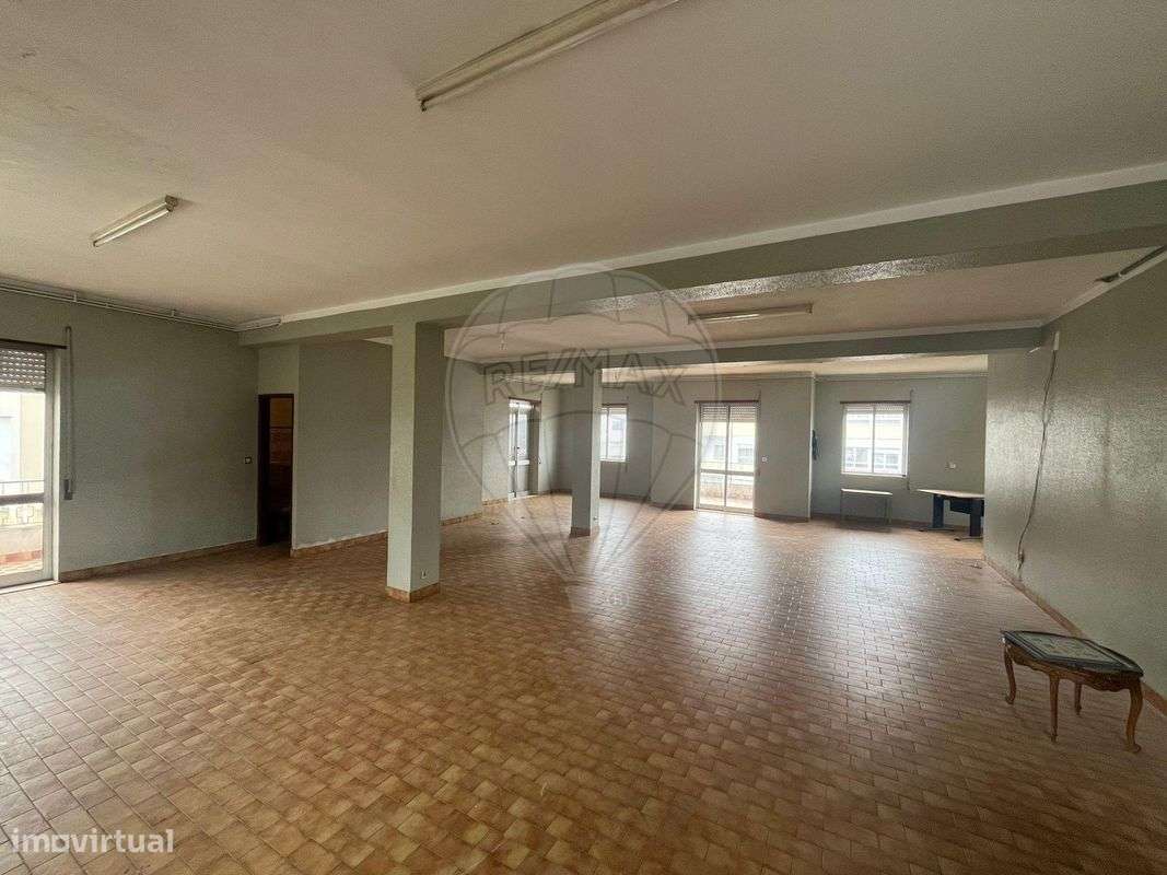 Loja  para arrendamento - Grande imagem: 3/9