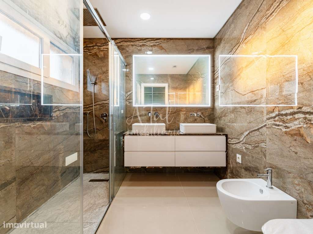 Moradia V4 com piscina em Azeitão-41