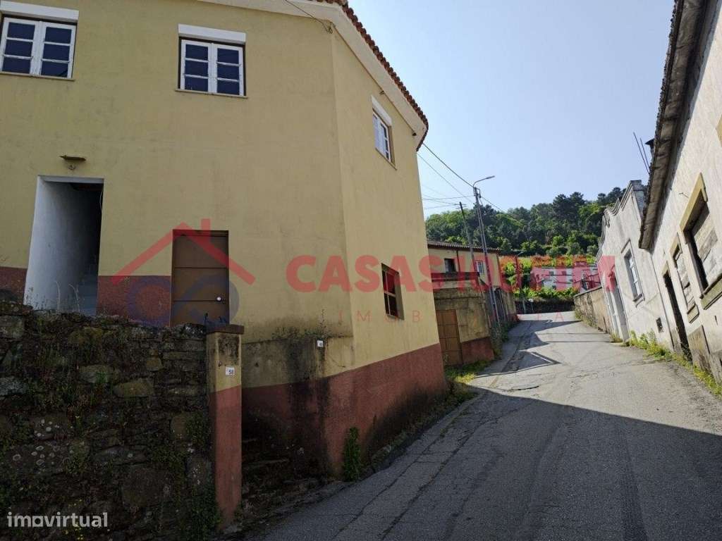 5 Moradias + Terreno em Loureiro - Peso da Régua-10