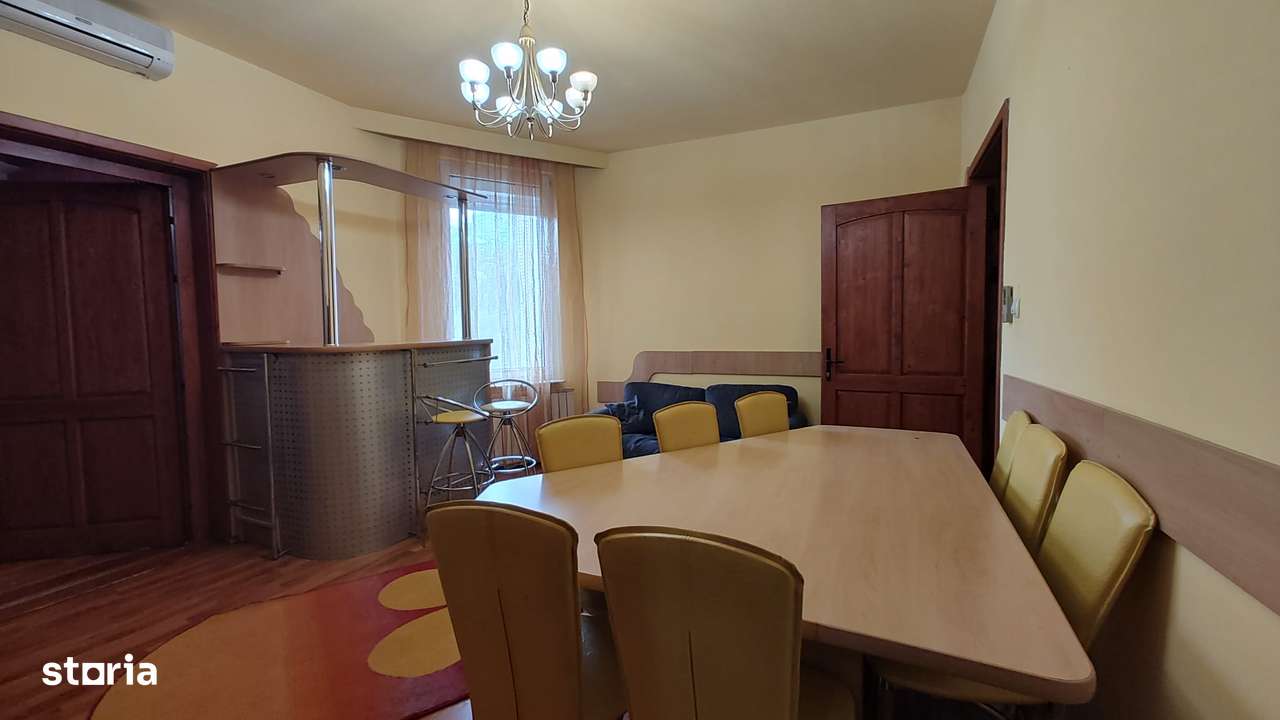 De vanzare/inchiriere apartamentin vila,zona liceul Decebal-2