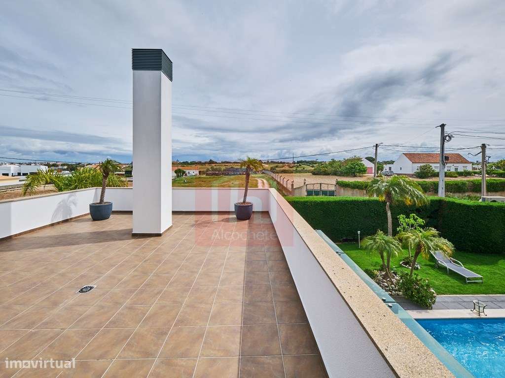 Moradia T4 de Luxo com piscina inserida no condominio privado em Sã...-50