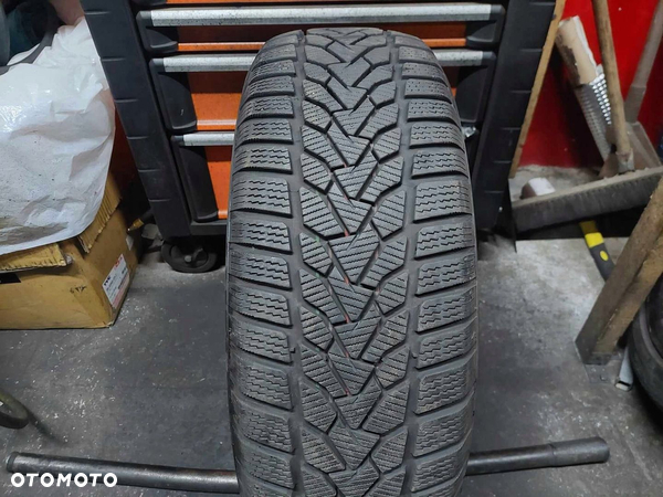 215/60R16 88H Uniroyal WinterExpert 2022r - 1