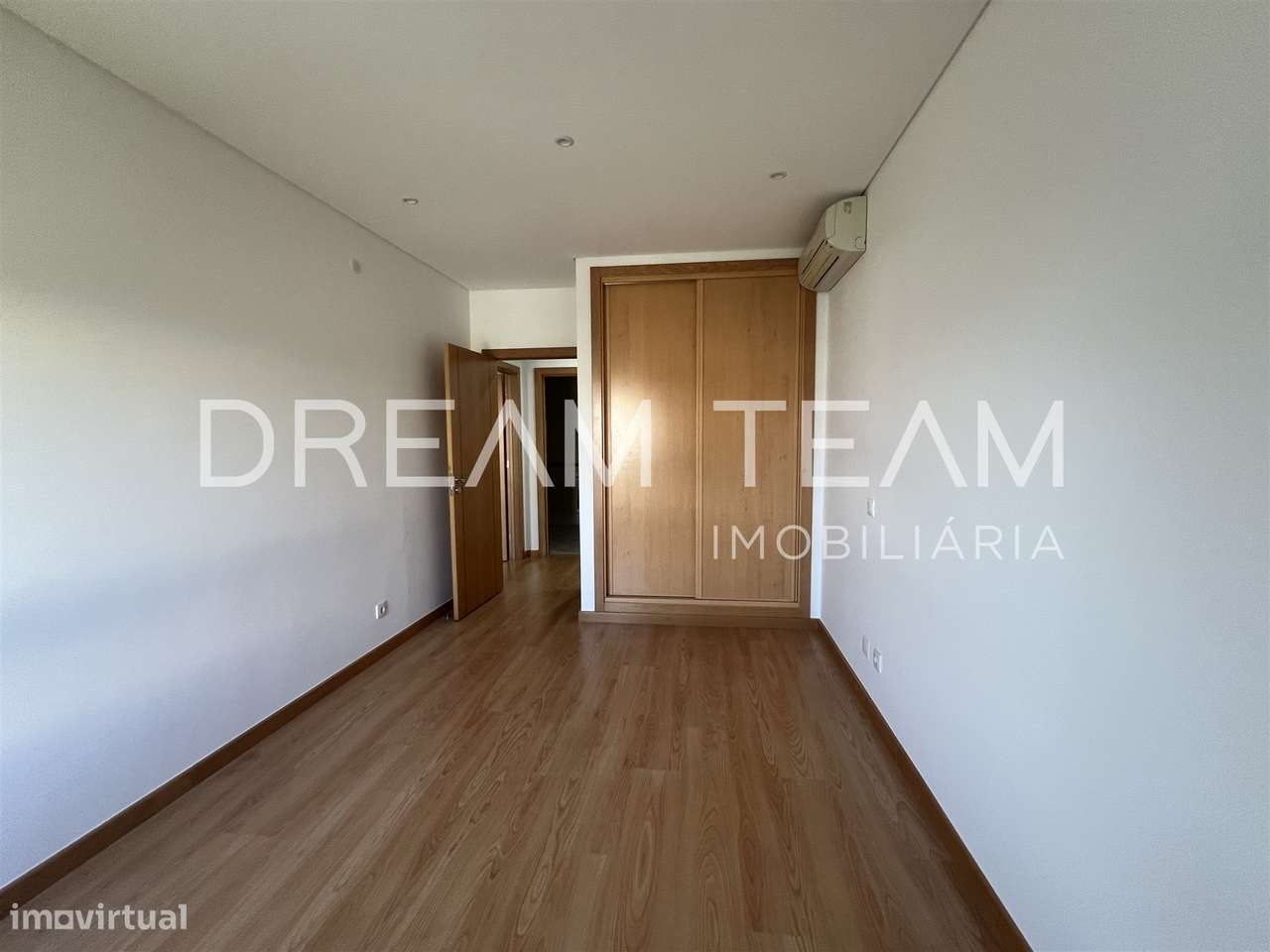 Apartamento T3 Venda em Odivelas,Odivelas-20