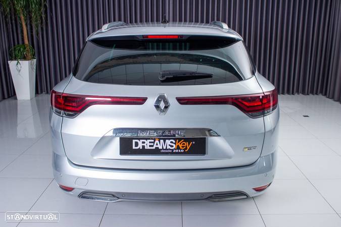 Renault Mégane Sport Tourer 1.6 E-Tech Plug-In Hybrid R.S. Line - 38