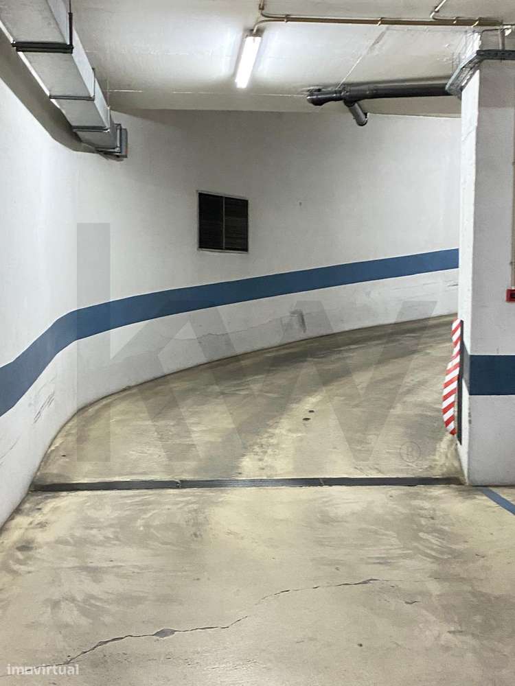 Lugar de Garagem, Avenidas Novas, Lisboa - Grande imagem: 4/14