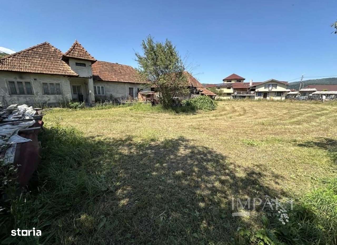 Teren cu casa veche in centrul localiatii Valea Draganului! - Imagine principală: 2/4