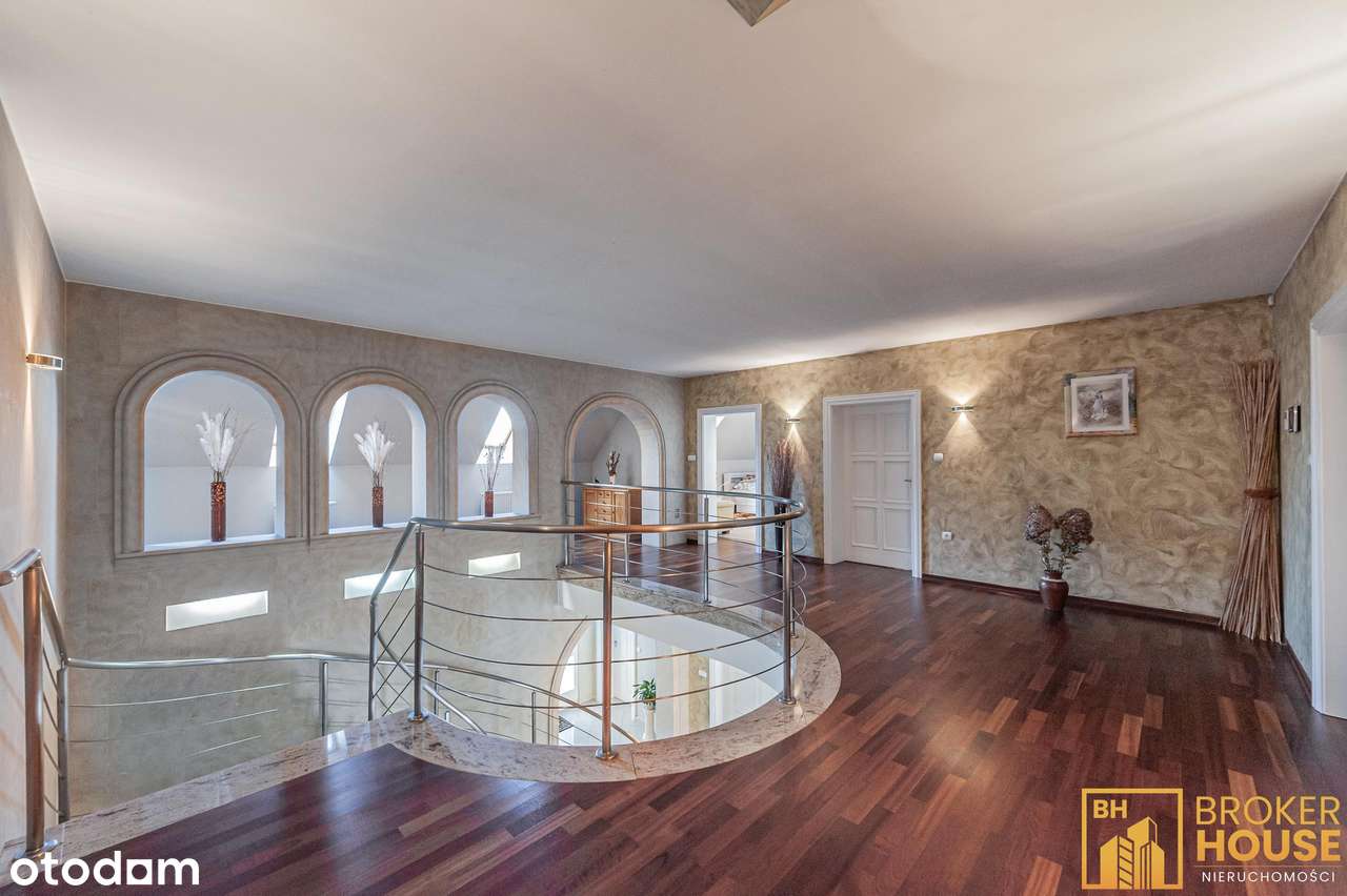 Willa z basenem i pięknym ogrodem/Opole-16