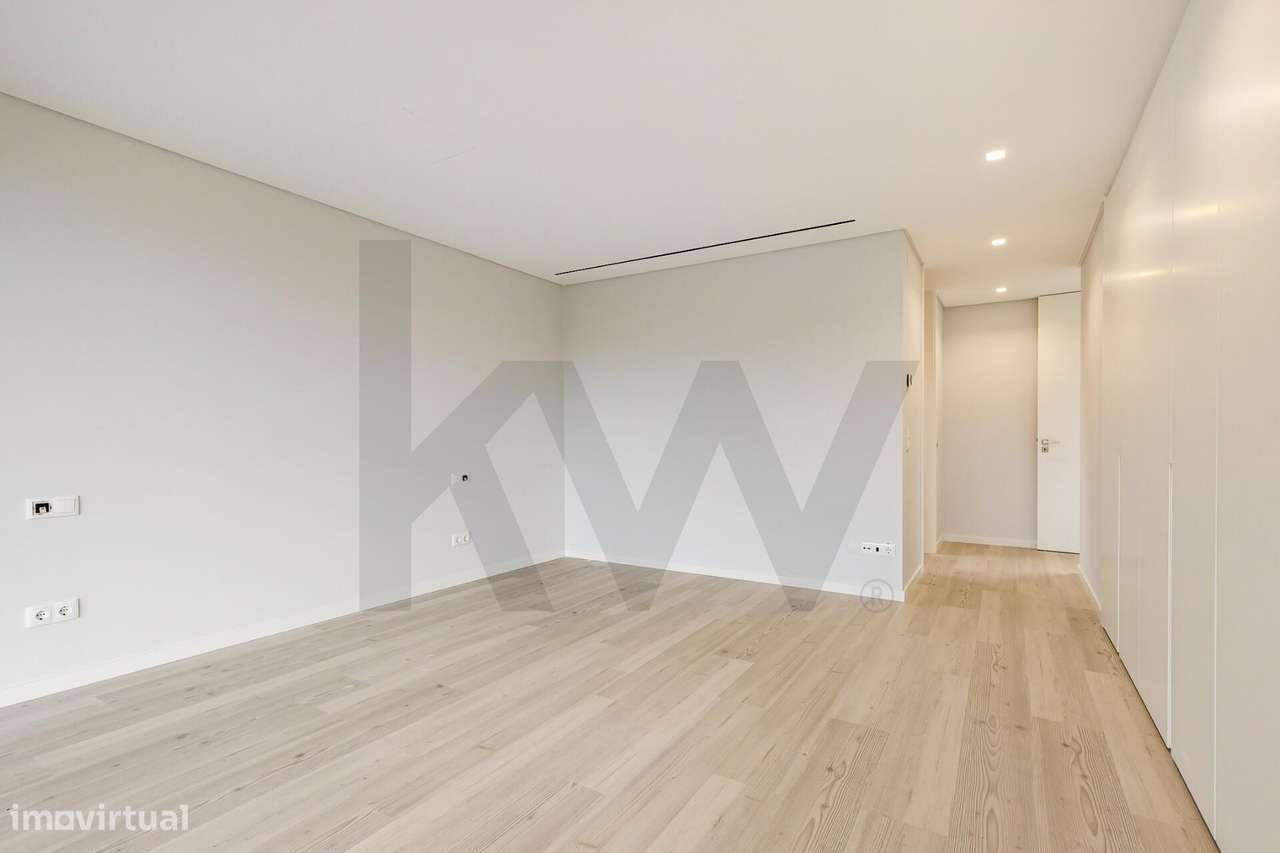 Moradia de arquitetura contemporânea em Cascais com 5 suites para vend-33